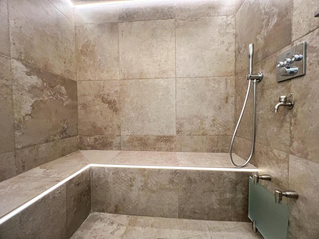 Le Switch Souplex Avec Hammam Privatif Apartment Lille Ngoại thất bức ảnh