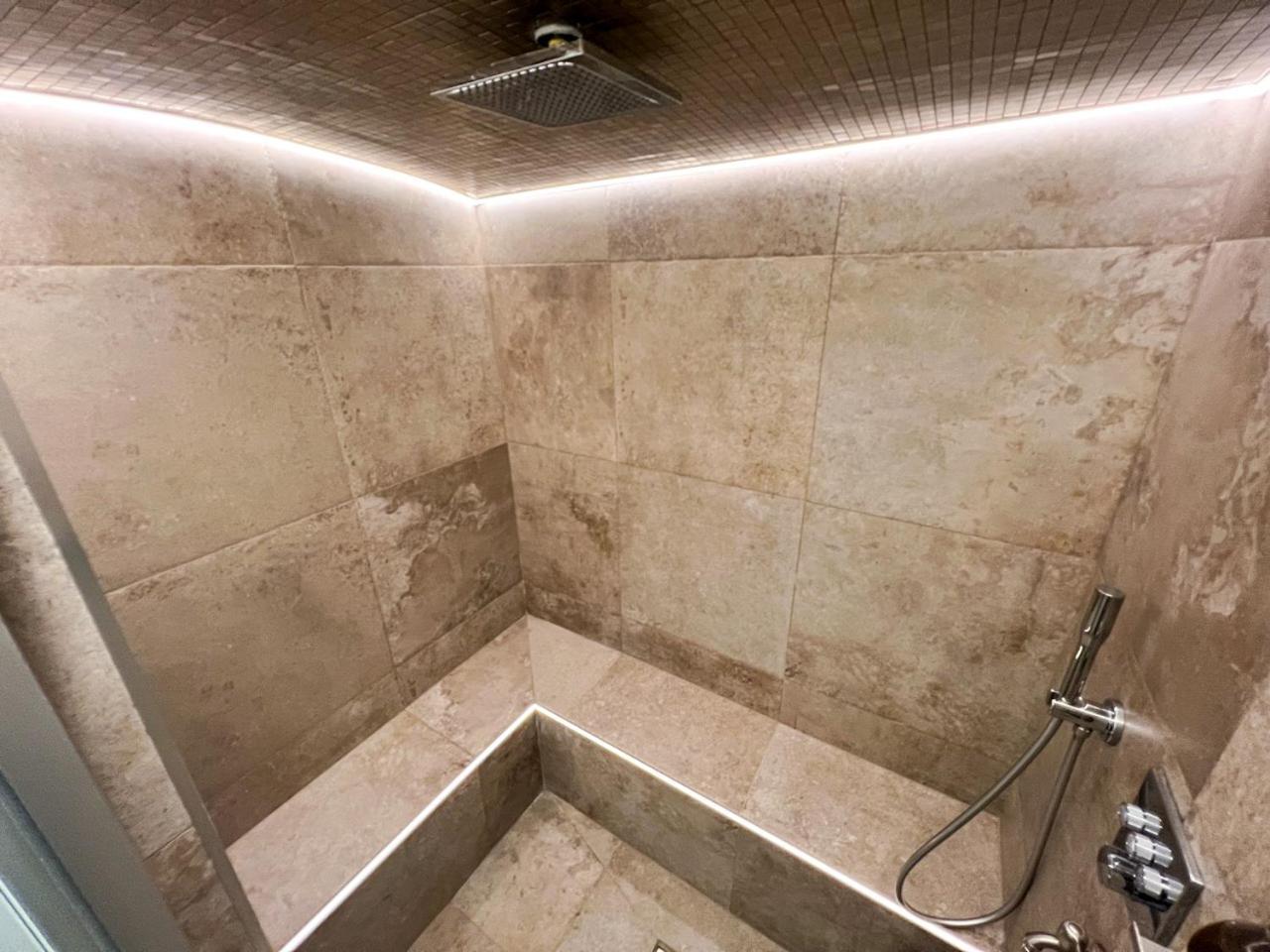 Le Switch Souplex Avec Hammam Privatif Apartment Lille Ngoại thất bức ảnh